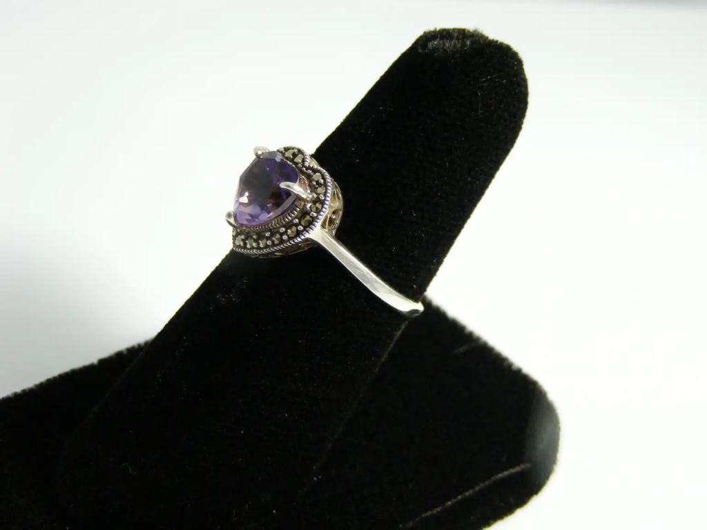 Sterling Silver Heart Sharped Amethyst and Marcasite side